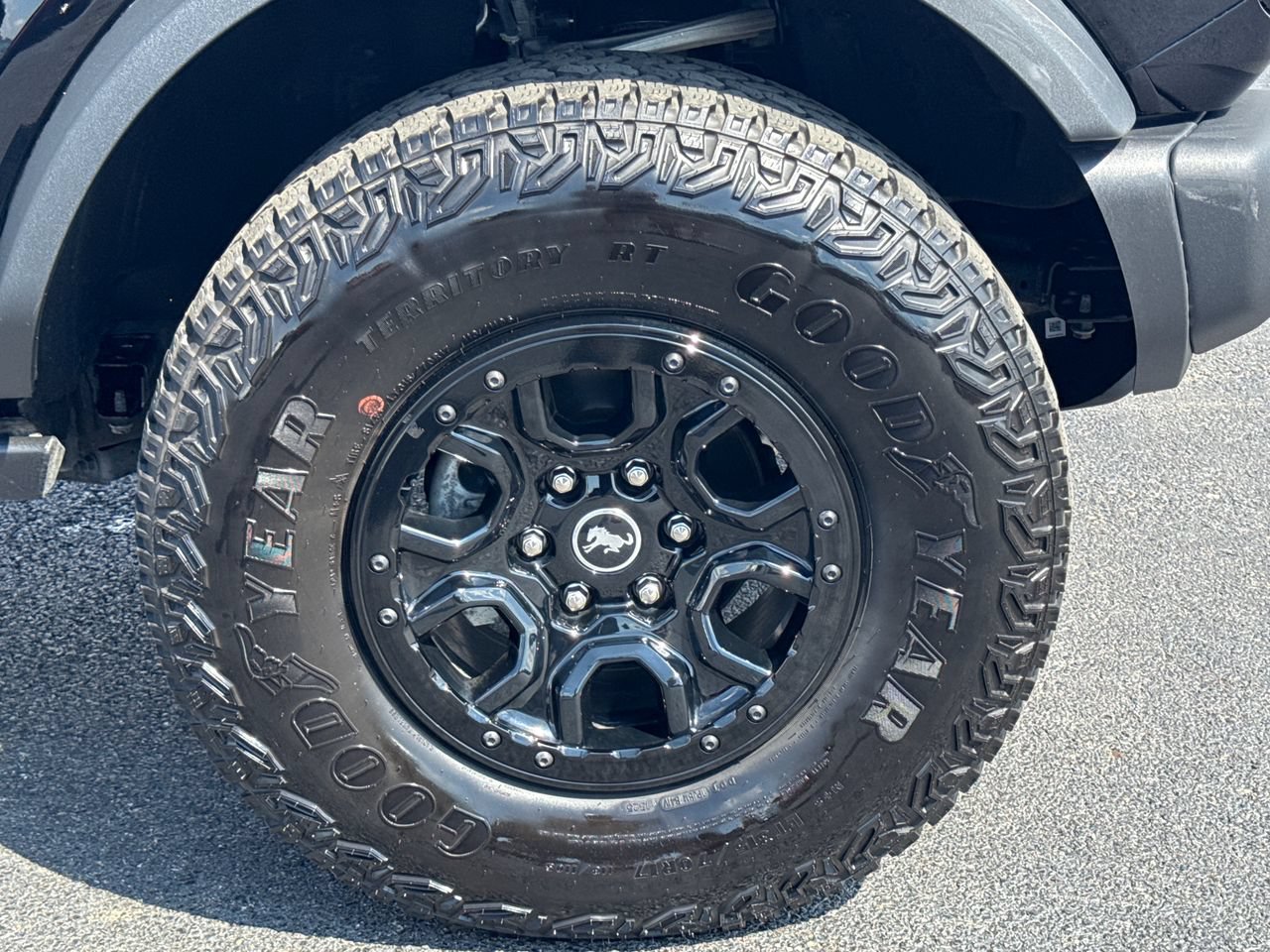 Used 2025 Ford Bronco Badlands AWD/4WD image 9