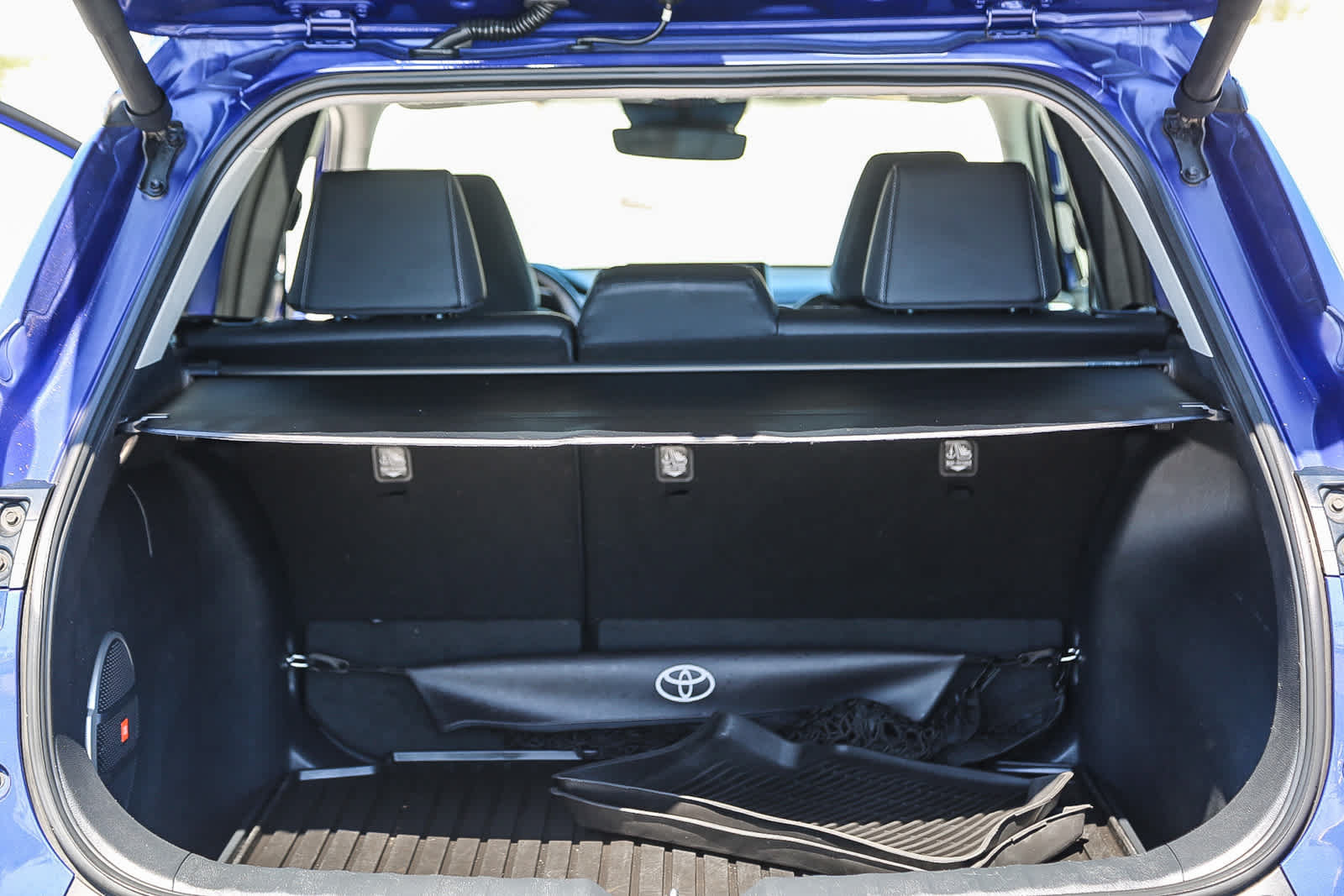 Certified 2023 Toyota Corolla Cross XLE w/ Convenience Package FWD image 25