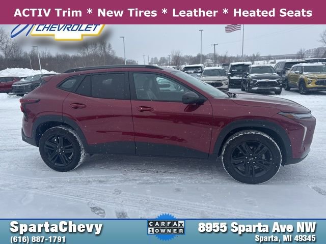 Used 2024 Chevrolet Trax ACTIV image 2