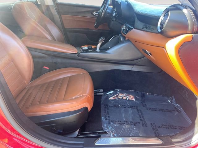 Used 2018 Alfa Romeo Giulia Ti w/ Quick Order Package 22X Lusso image 28