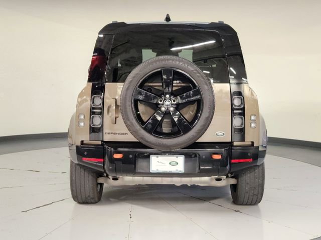 Used 2023 Land Rover Defender 90 X image 10