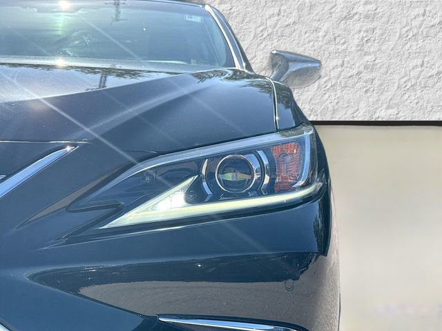 Used 2020 Lexus ES 300h w/ Premium Package FWD image 9