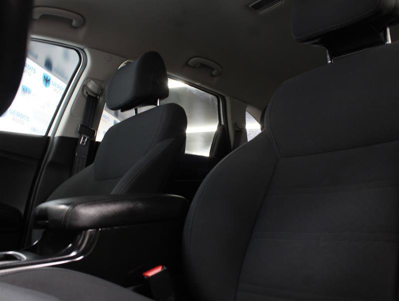 Used 2017 Kia Sorento LX w/ LX Convenience Package image 8