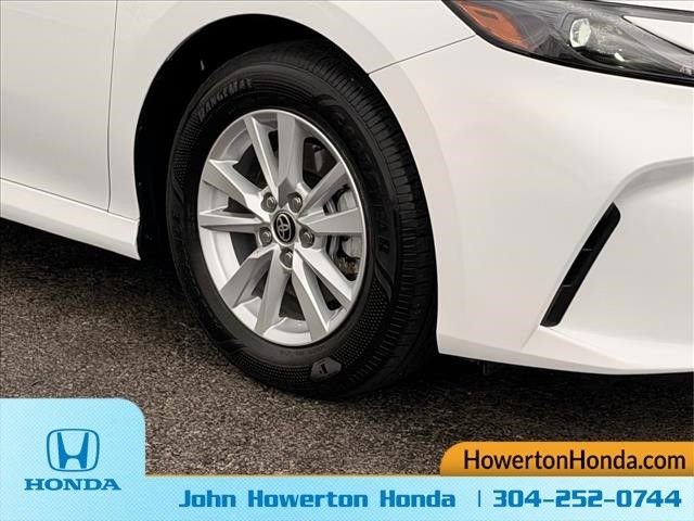 Used 2026 Toyota Camry LE image 25