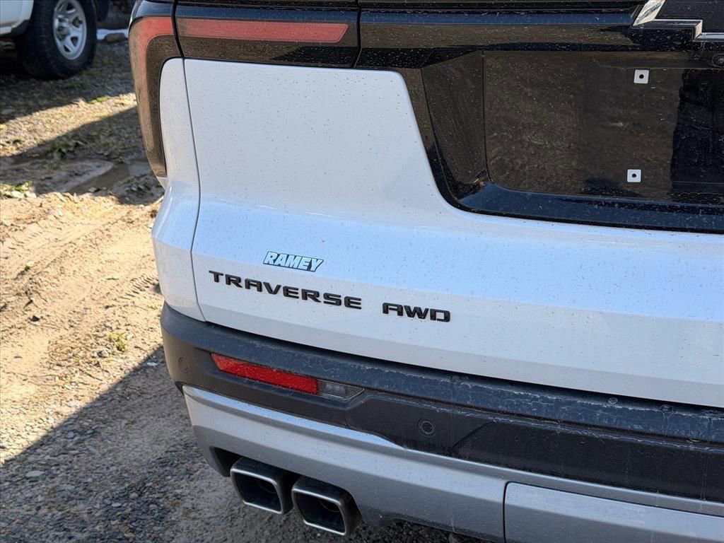 Used 2024 Chevrolet Traverse Z71 w/ Enhanced Driving Package image 21