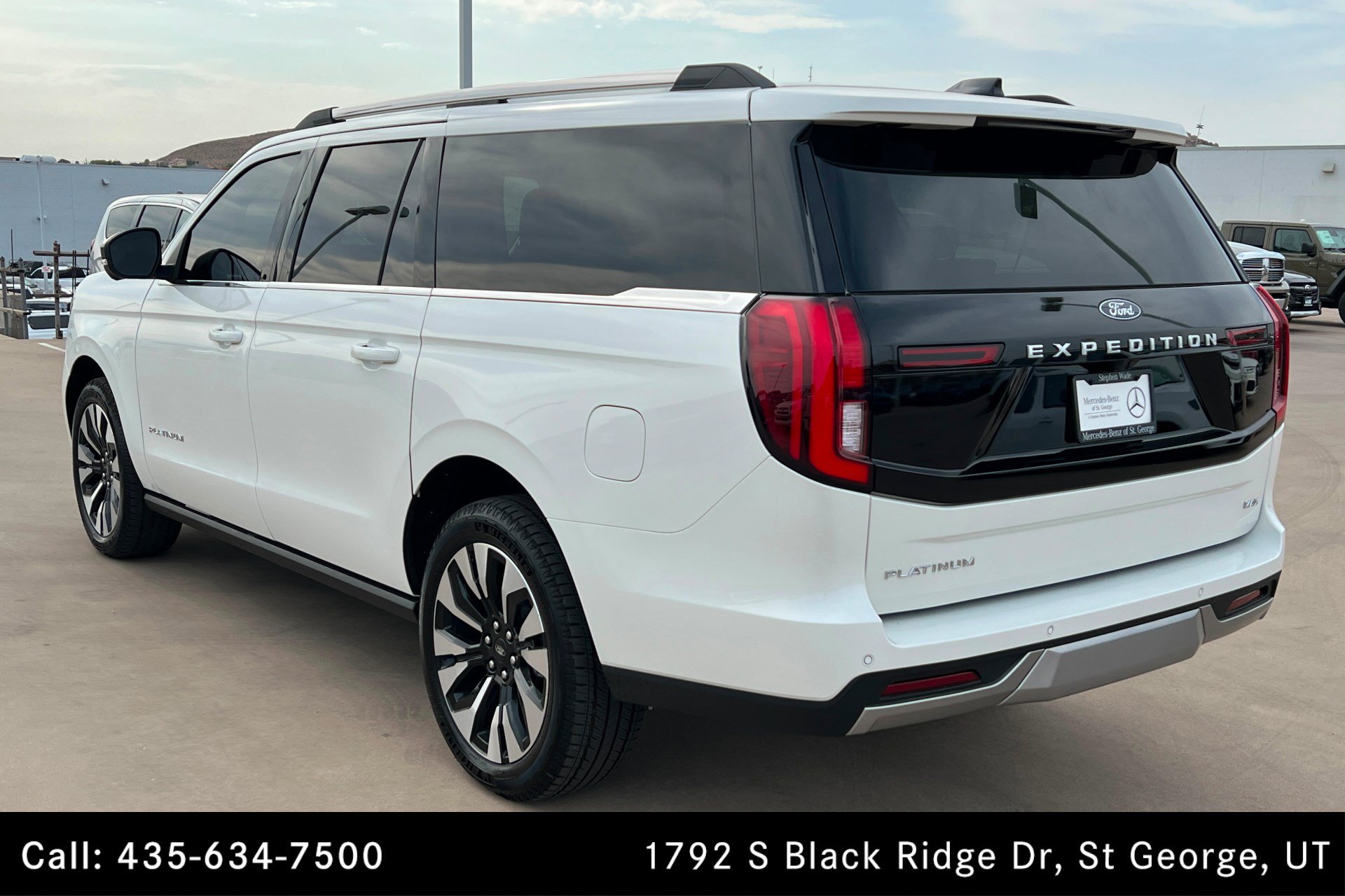 Used 2026 Ford Expedition Max Platinum w/ Driver's Package AWD/4WD image 3