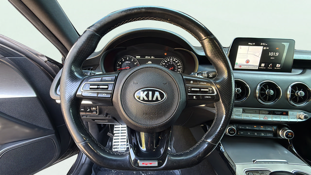 Used 2021 Kia Stinger GT2 RWD image 16