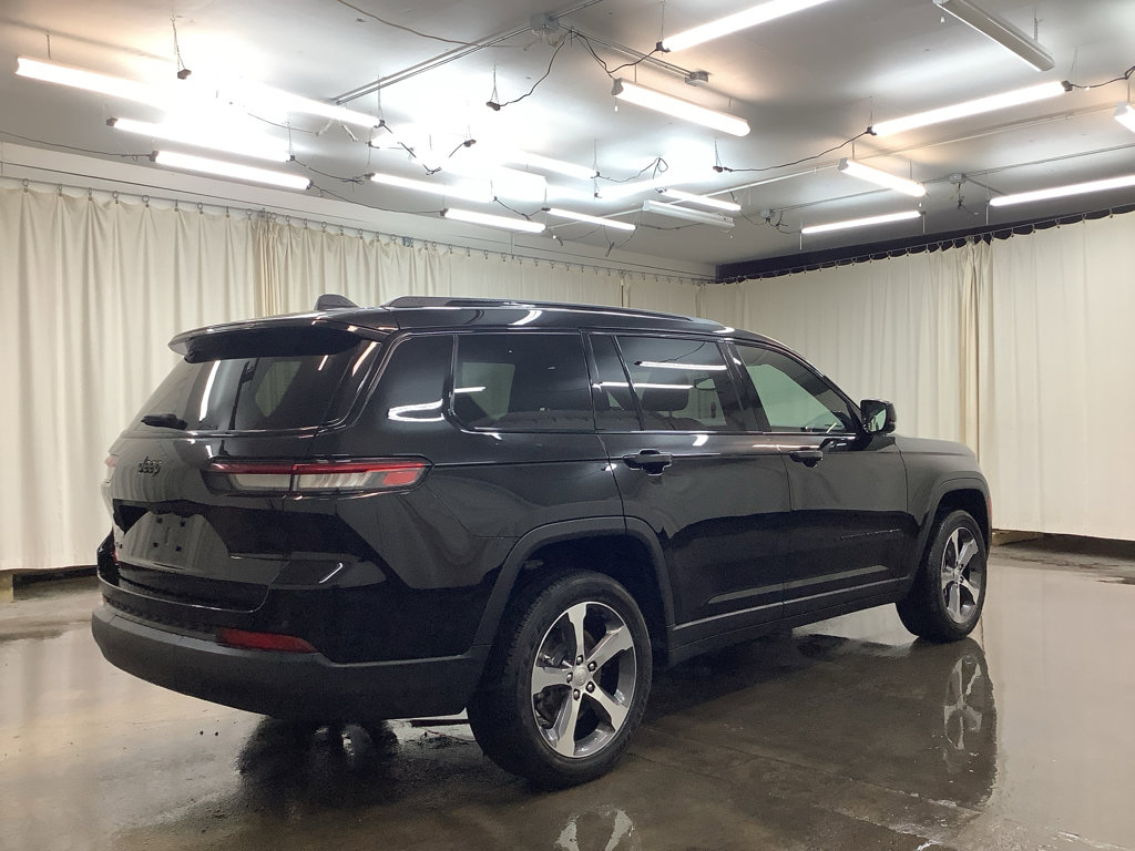 Used 2023 Jeep Grand Cherokee L Laredo image 6
