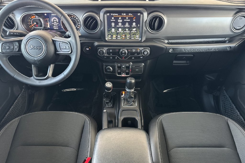 Used 2023 Jeep Wrangler Unlimited Sport AWD/4WD image 5