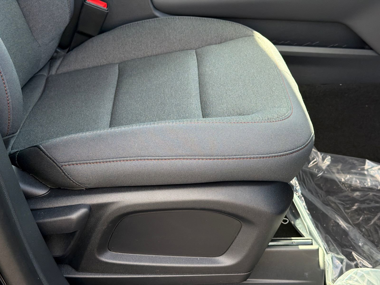 New 2026 Ford Explorer Active image 11