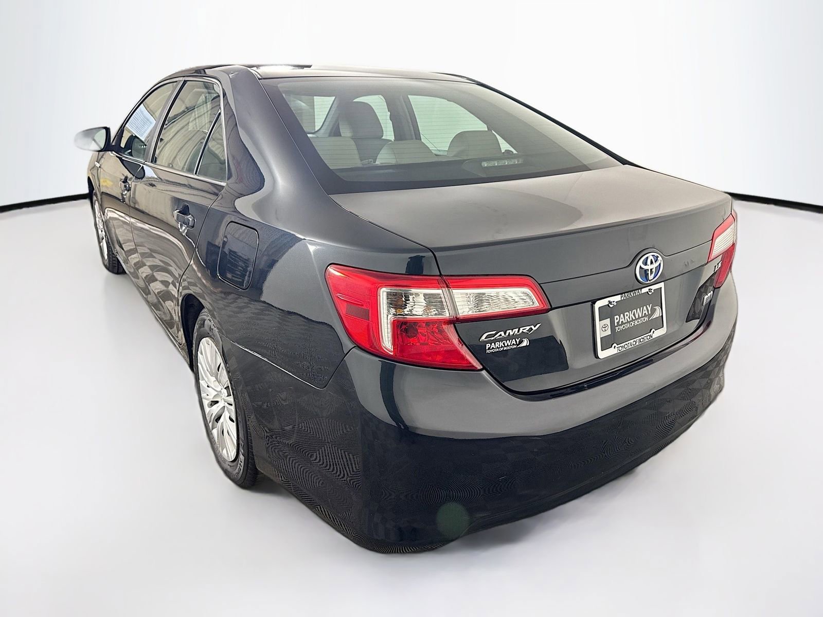 Used 2012 Toyota Camry LE image 5