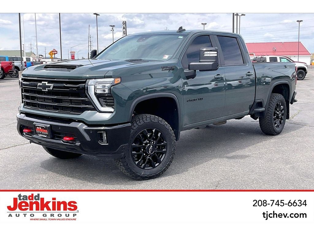 Used 2025 Chevrolet Silverado 2500 LT w/ Trail Boss Package AWD/4WD image 2