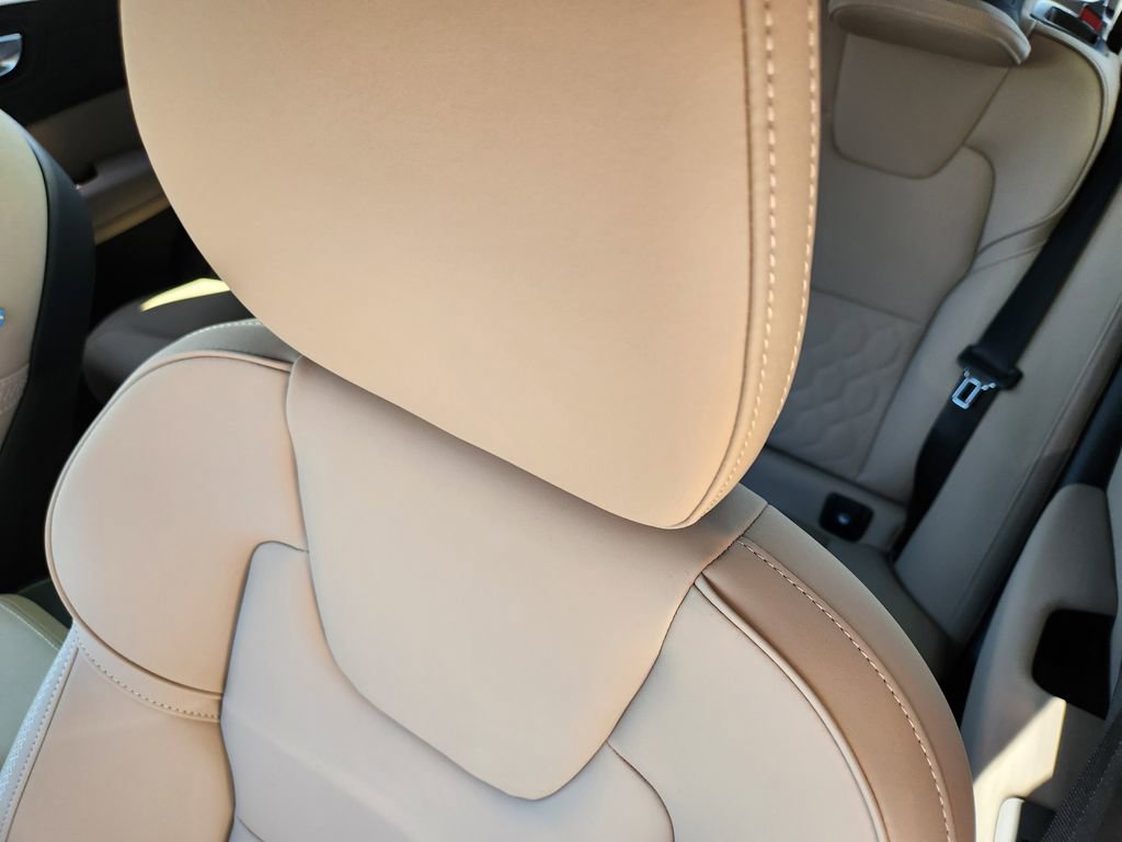 New 2026 Volvo XC60 T8 Plus w/ Protection Package Premier image 6