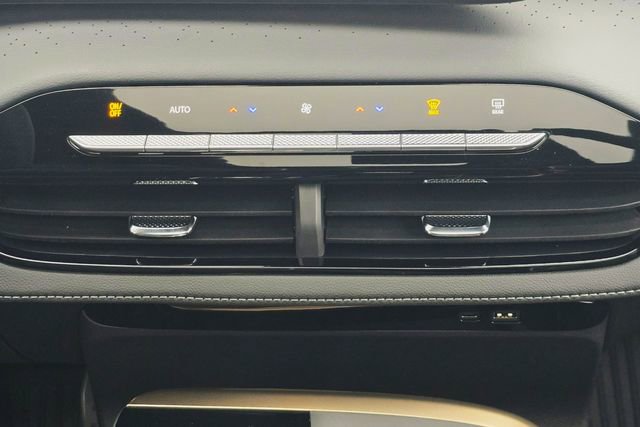 New 2026 Buick Enclave Avenir w/ Super Cruise Package FWD image 30