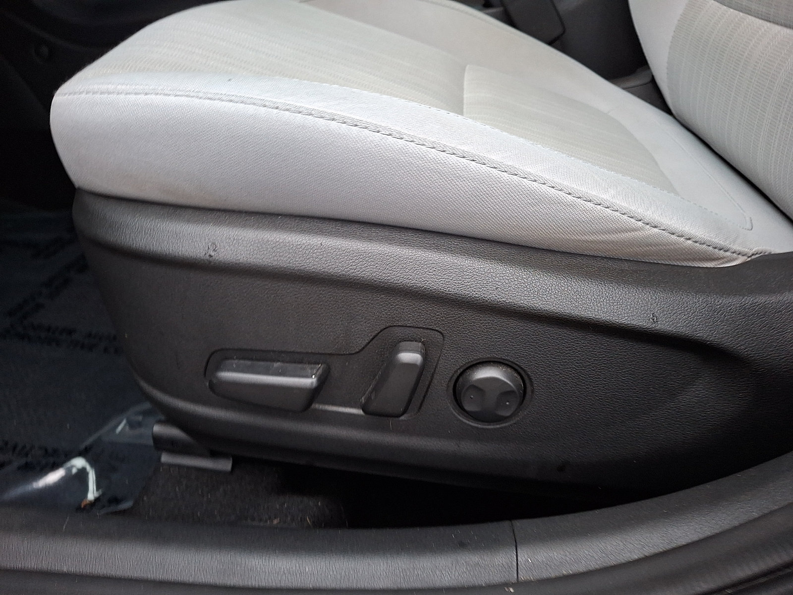 Certified 2023 Hyundai Kona SEL AWD/4WD image 15