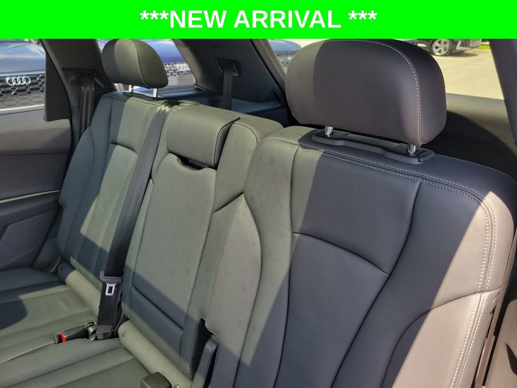 Used 2025 Audi Q7 2.0T Premium w/ Convenience Plus Package AWD/4WD image 27