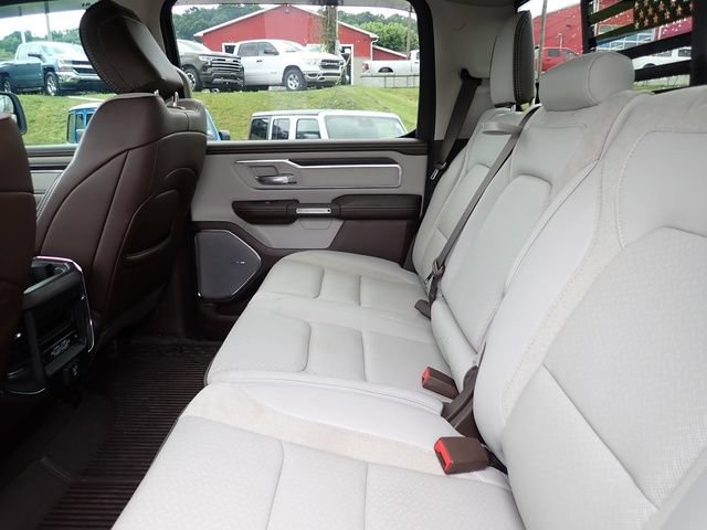 Used 2025 RAM 1500 Laramie AWD/4WD image 16