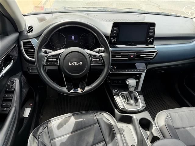 Certified 2023 Kia Seltos S image 7