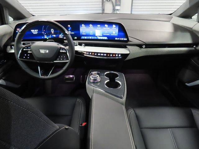 New 2026 Cadillac Optiq Sport 1 image 24