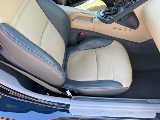 Used 2007 Pontiac Solstice Convertible w/ Premium Package RWD image 16