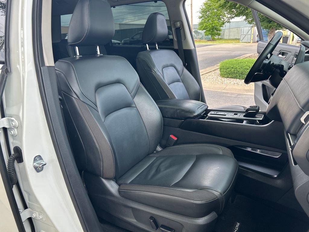 Used 2022 Nissan Pathfinder SL w/ SL Premium Package FWD image 45