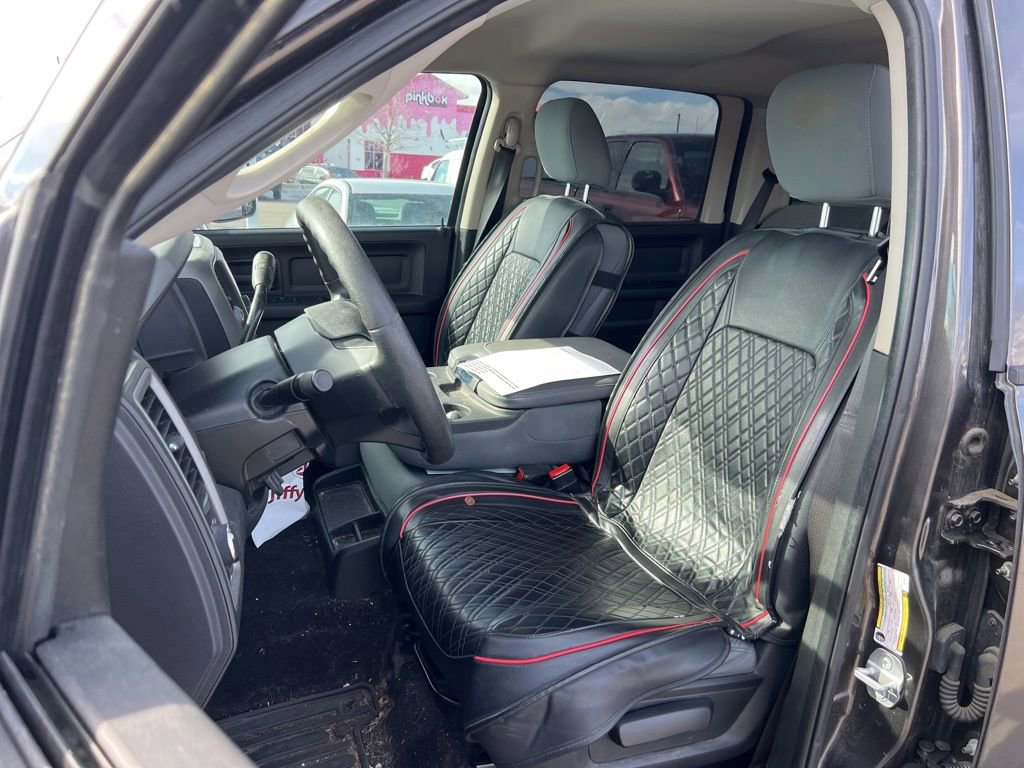 Used 2018 RAM 2500 Tradesman w/ Chrome Appearance Group image 9