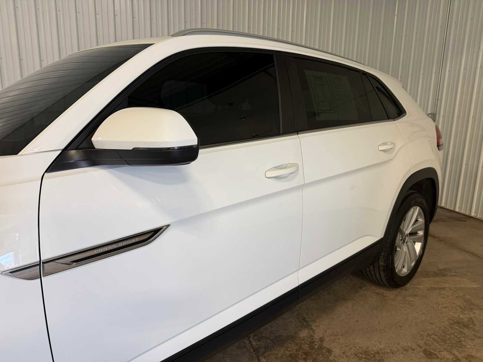 Certified 2020 Volkswagen Atlas Cross Sport SE w/ Panoramic Sunroof Package image 7