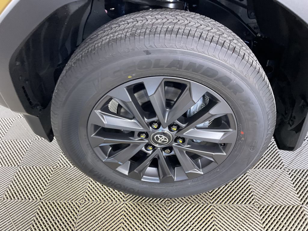 New 2026 Toyota Land Cruiser image 4