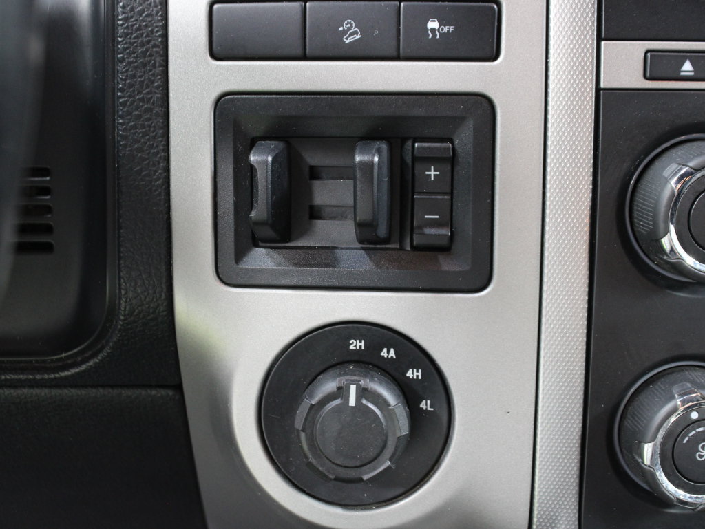 Used 2016 Ford Expedition XLT AWD/4WD image 52