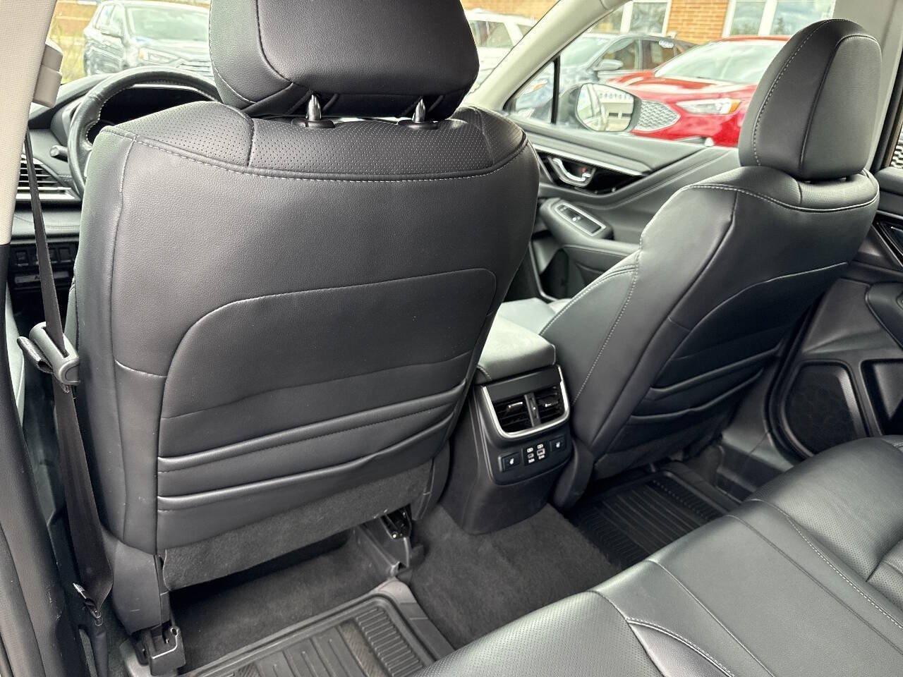 Used 2023 Subaru Outback Limited AWD/4WD image 11
