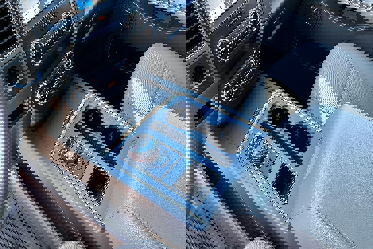 Certified 2019 Ford Expedition XLT w/ Cargo Package image 17