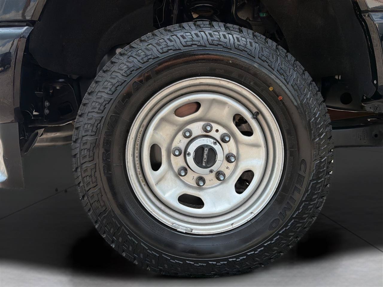 Used 2024 Ford F250 4x4 Crew Cab Super Duty image 36