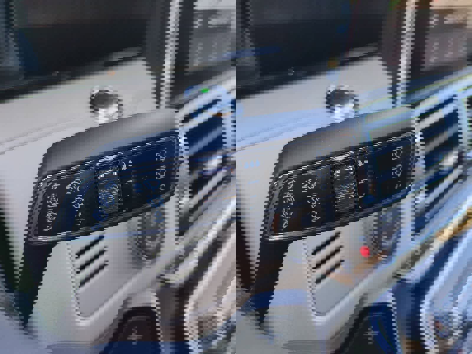 Used 2021 Lincoln Navigator Reserve w/ Luxury Package AWD/4WD image 27