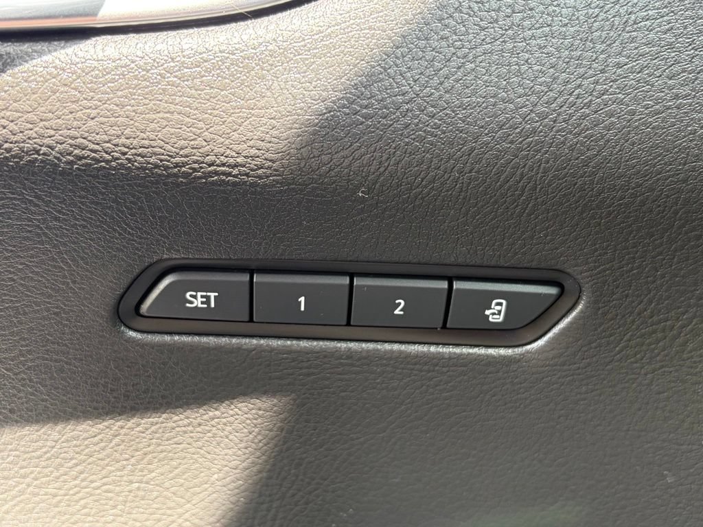 Used 2021 Cadillac XT6 Luxury AWD/4WD image 56