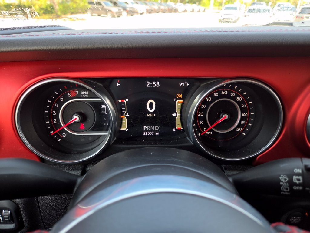 Certified 2021 Jeep Wrangler Unlimited Rubicon w/ Dual Top Group AWD/4WD image 36