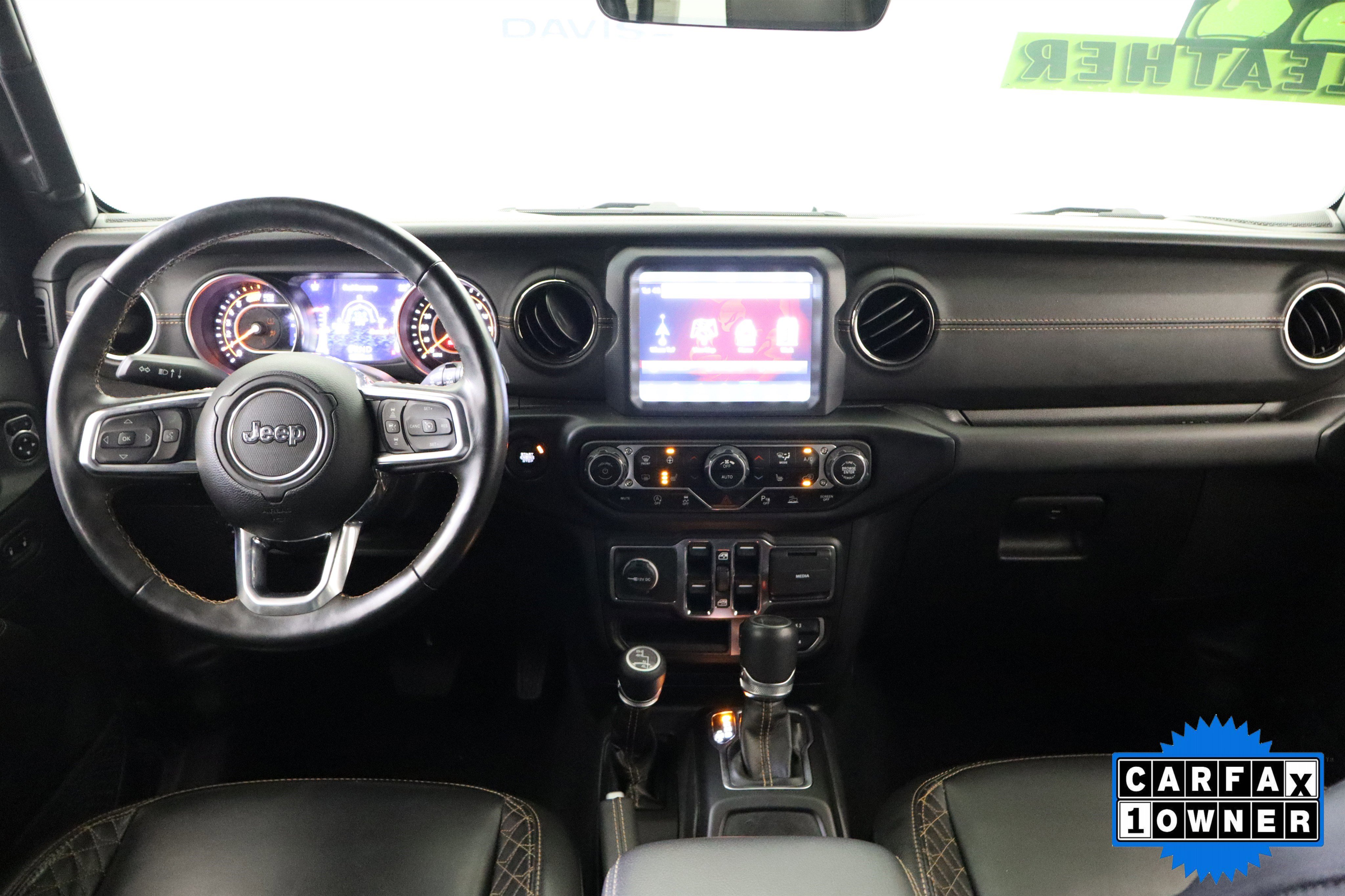 Used 2022 Jeep Wrangler Unlimited Sahara AWD/4WD image 16