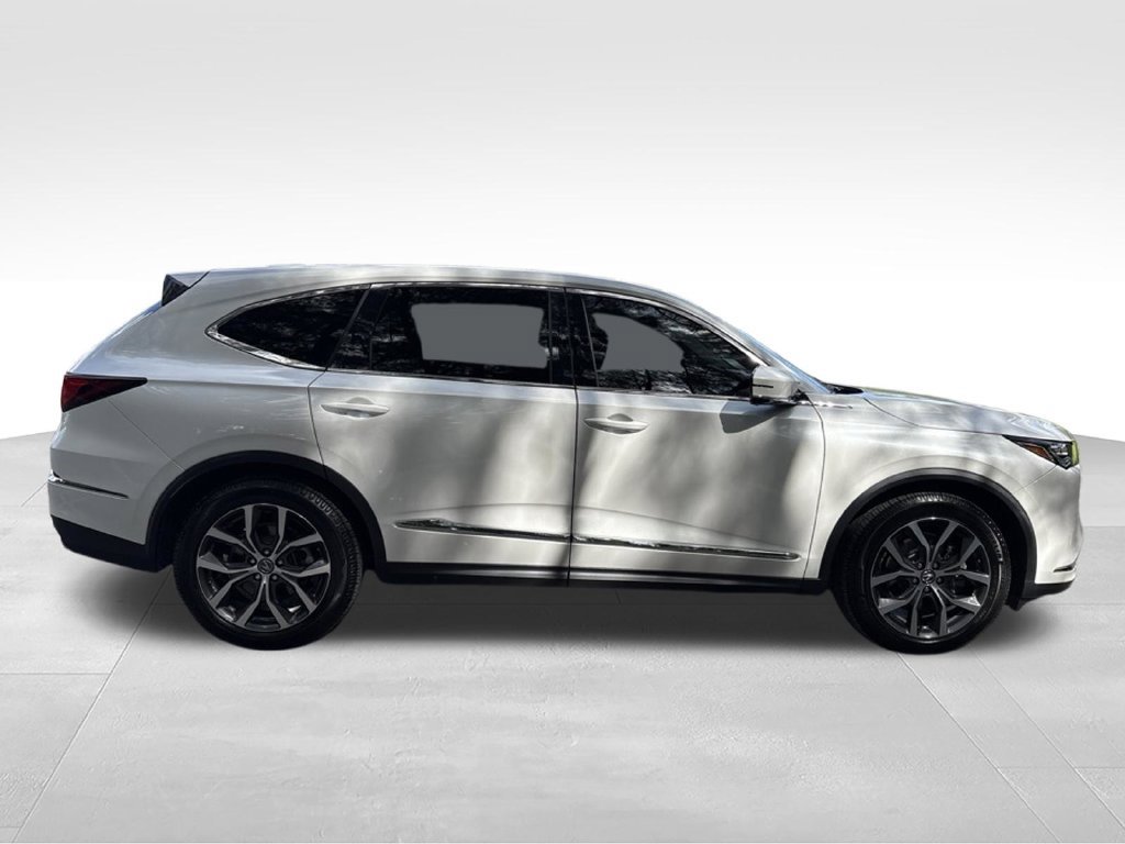 Used 2023 Acura MDX w/ Technology Package FWD image 6