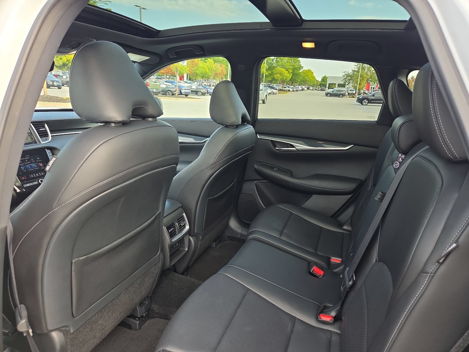 Used 2024 INFINITI QX50 Sport AWD/4WD image 10