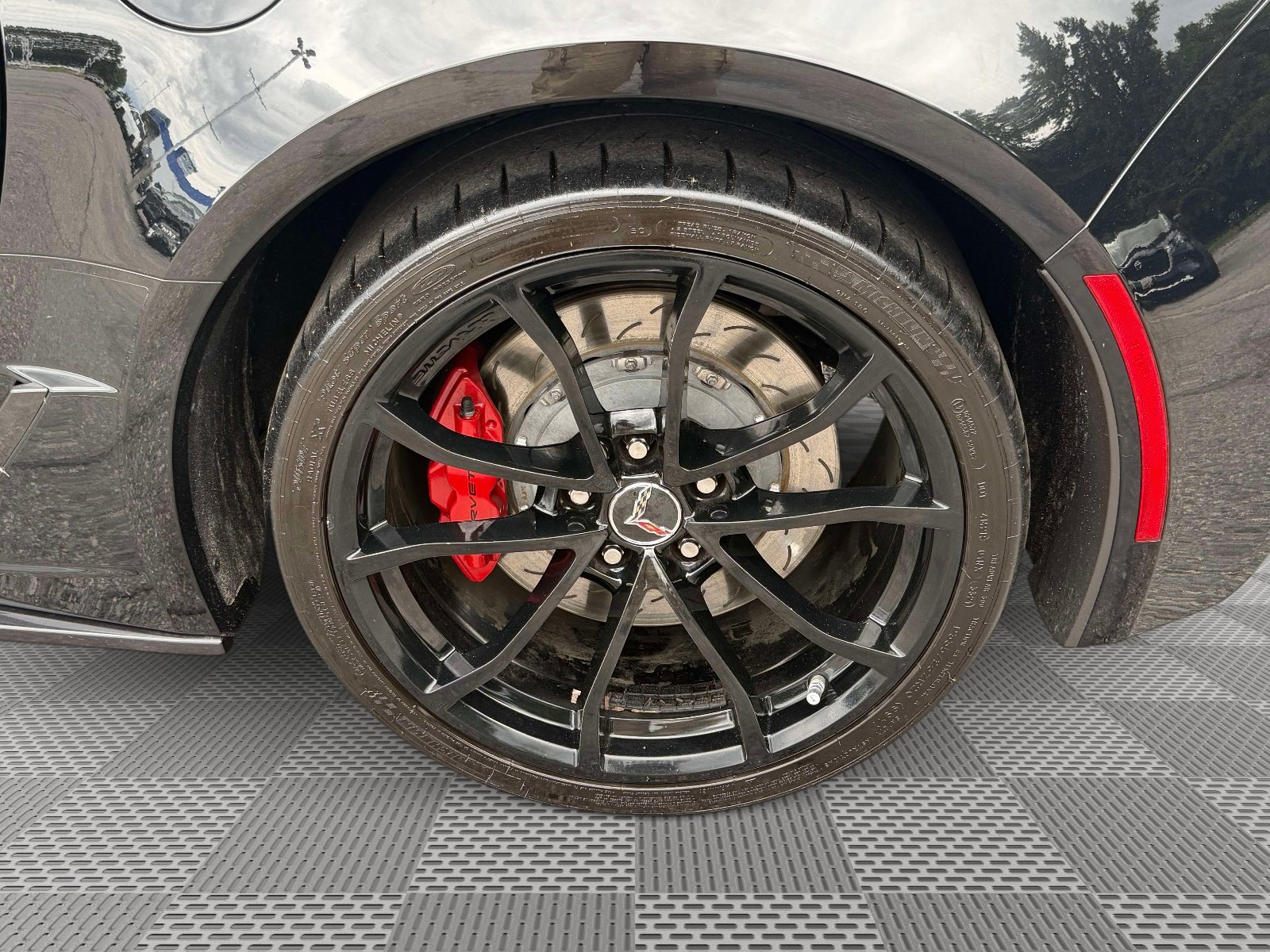 Used 2017 Chevrolet Corvette Grand Sport RWD image 29