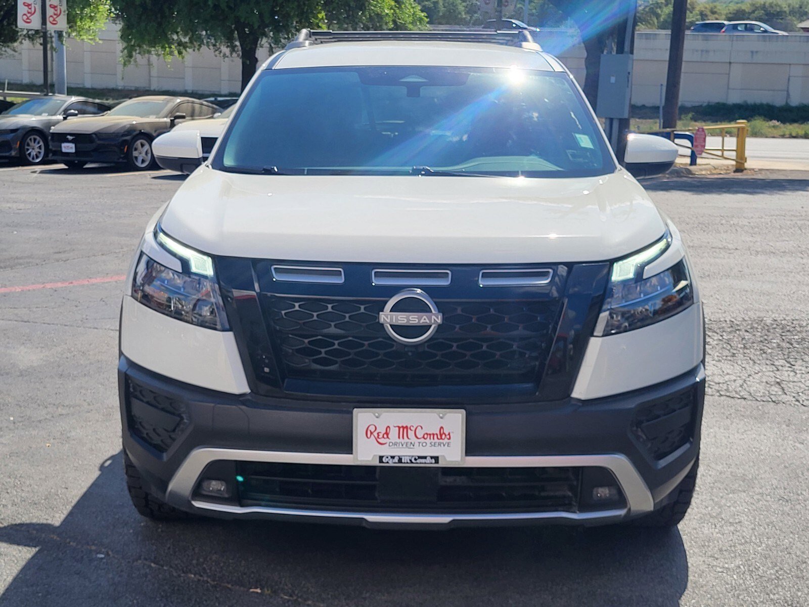 Used 2025 Nissan Pathfinder Rock Creek AWD/4WD image 9