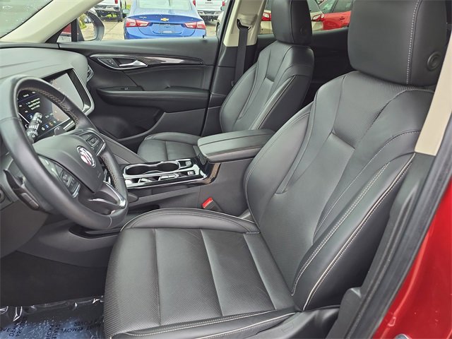 Used 2023 Buick Envision Essence image 5