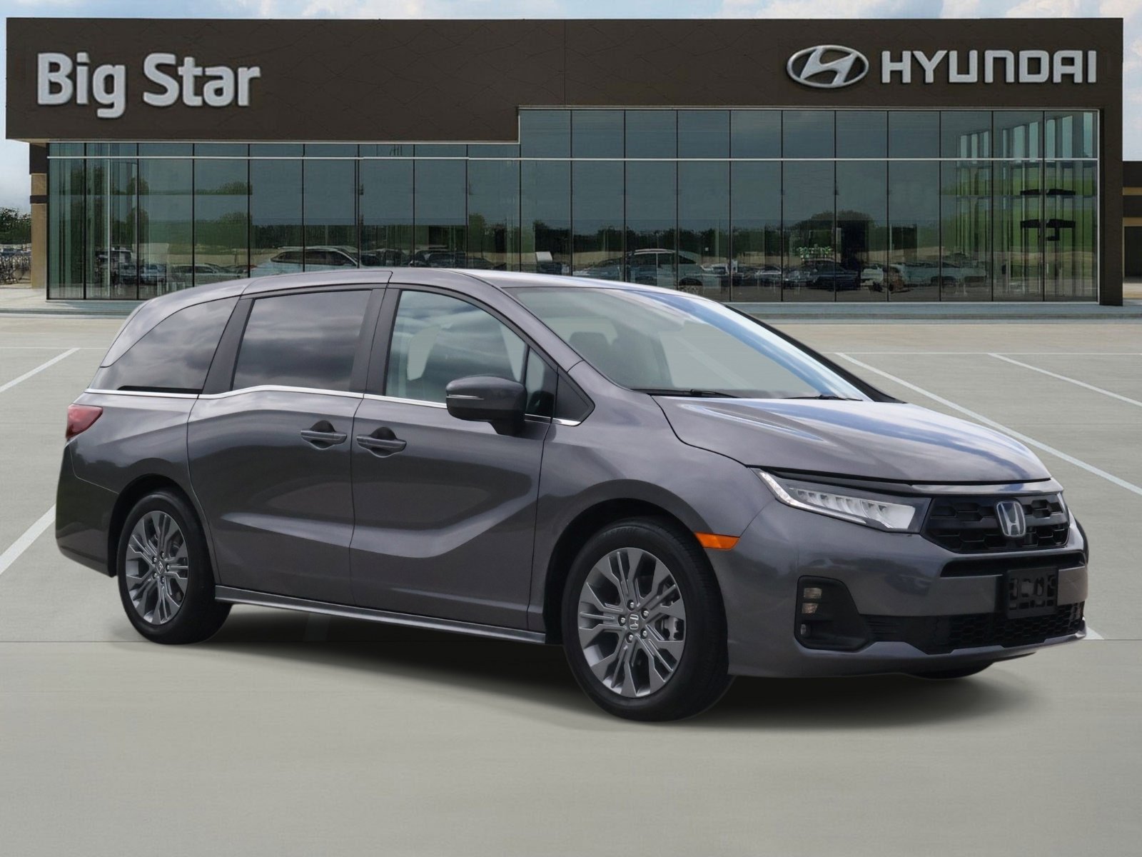 Used 2026 Honda Odyssey Touring image 6