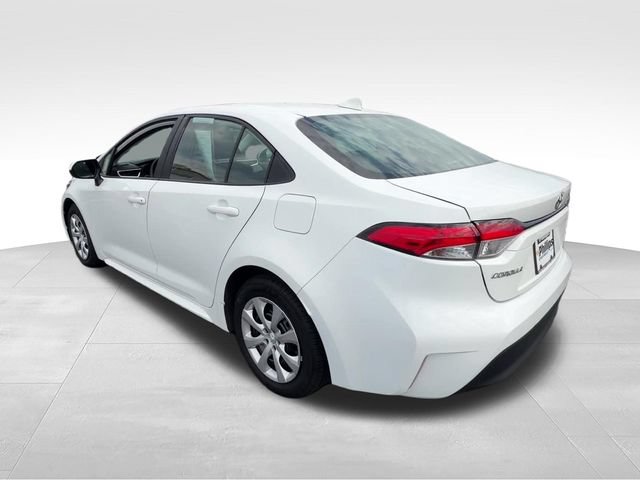 Used 2024 Toyota Corolla LE FWD image 4