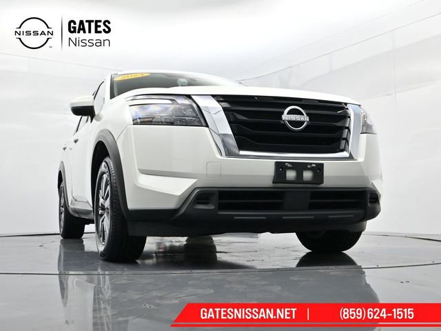 Used 2024 Nissan Pathfinder SV image 42