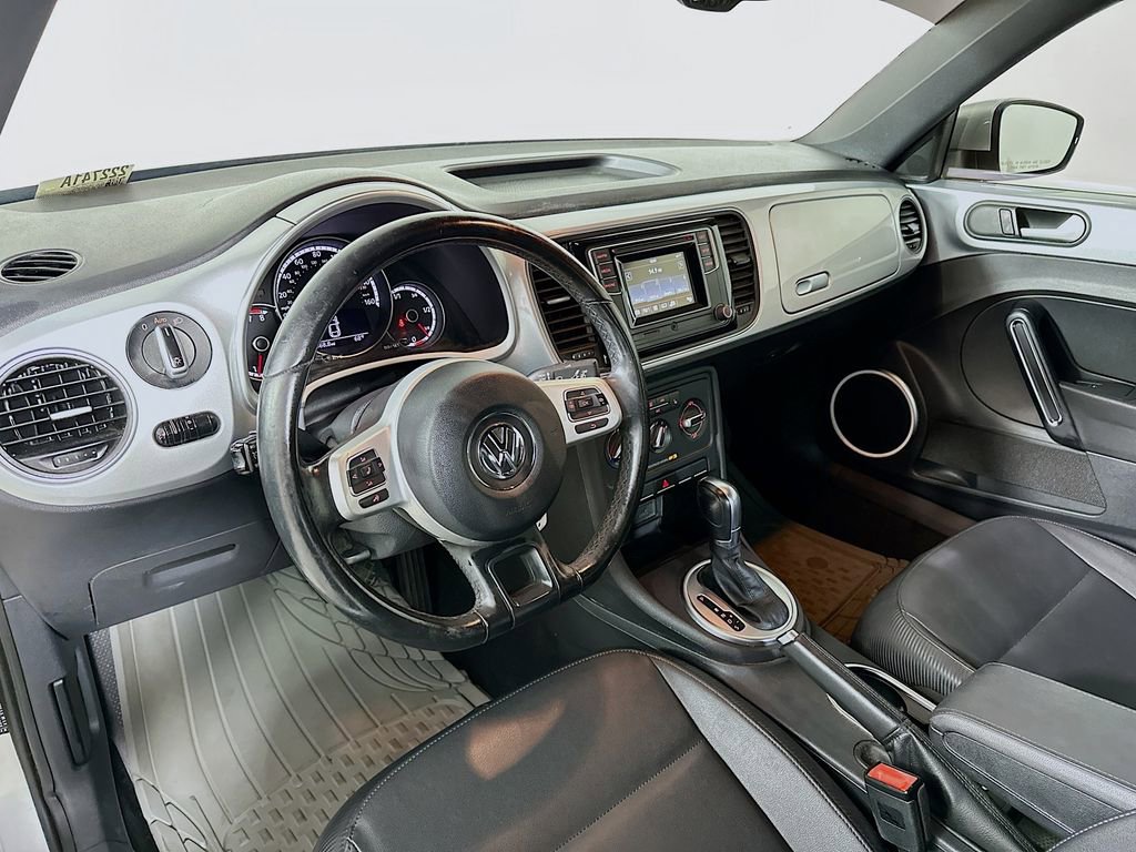 Used 2016 Volkswagen Beetle 1.8T S FWD image 9