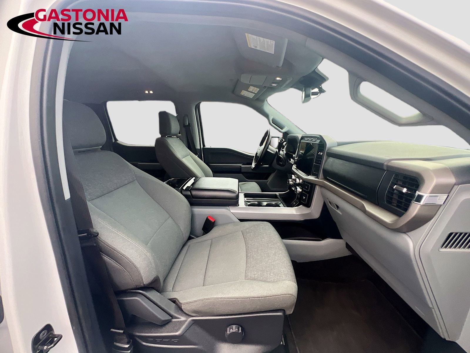 Used 2024 Ford F150 XLT w/ Mobile Office Package image 36