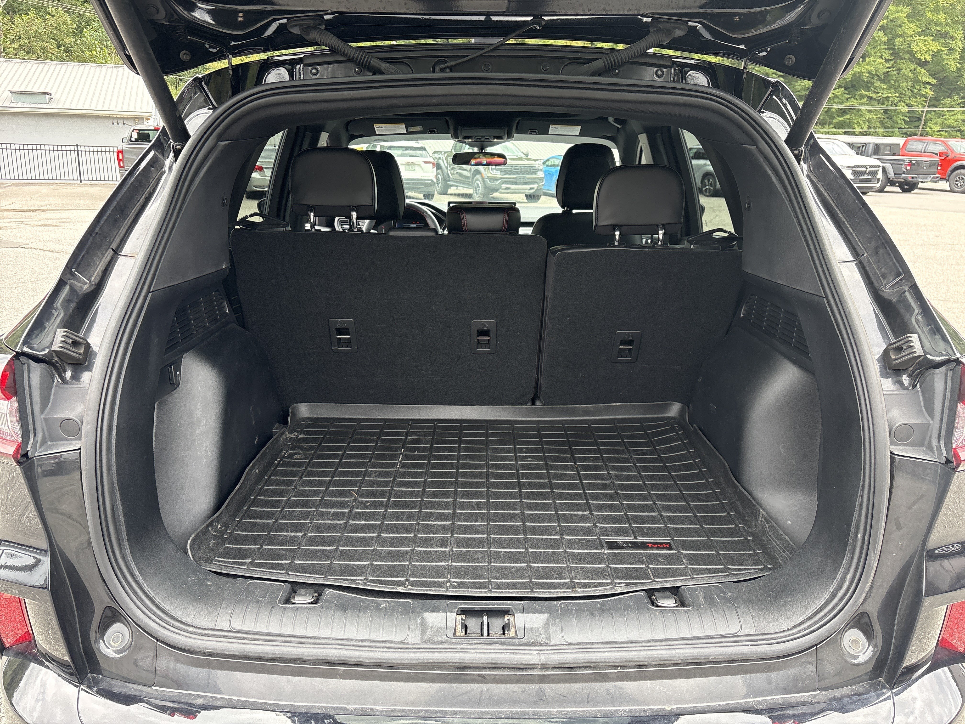 Used 2023 Ford Escape ST-Line w/ Tech Pack #1 AWD/4WD image 11