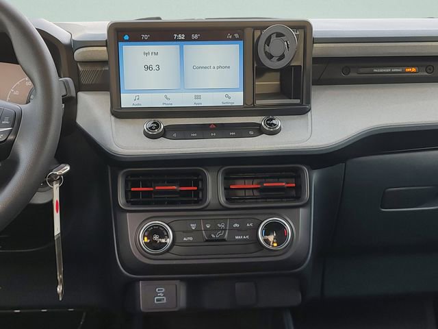 Used 2024 Ford Maverick XLT image 13