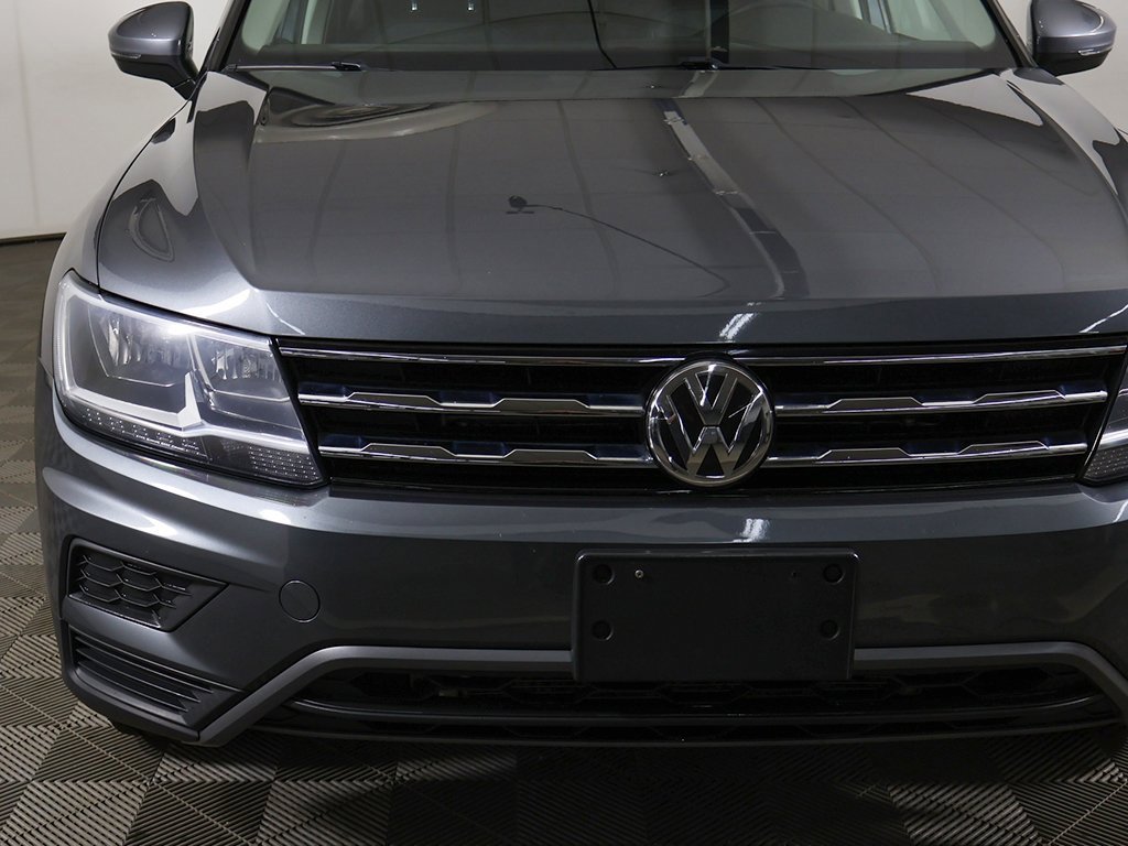 Used 2019 Volkswagen Tiguan SE w/ Panoramic Sunroof Package image 12