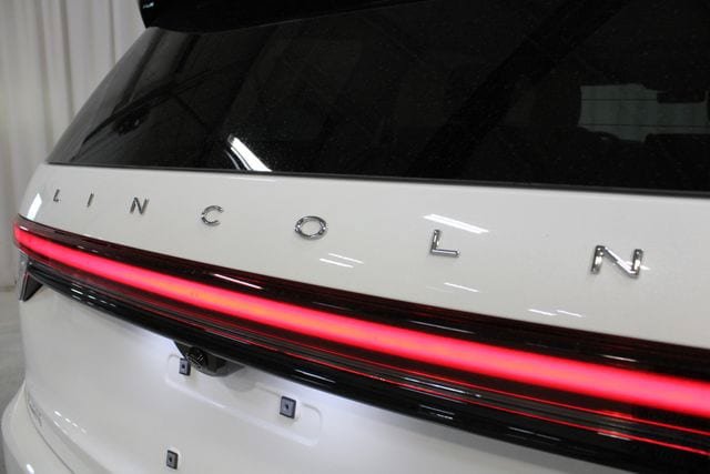 New 2026 Lincoln Aviator AWD image 60